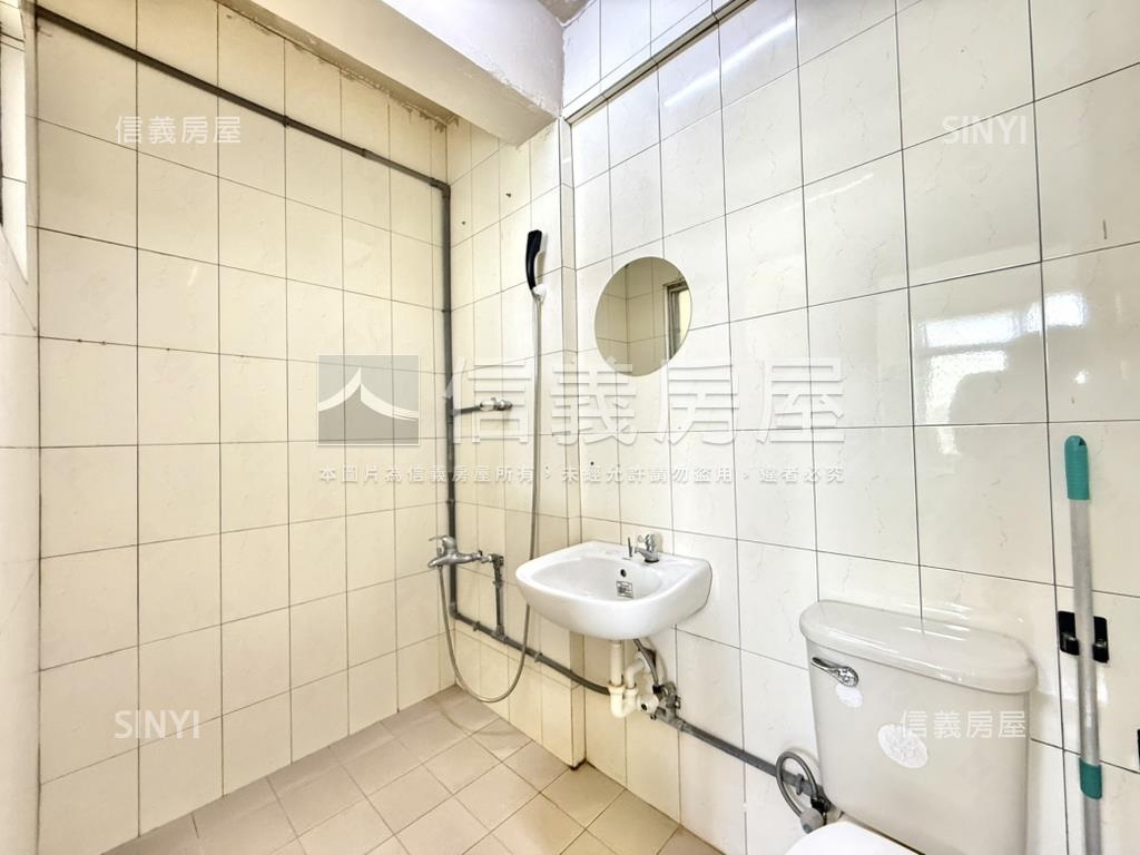 好近！走路就到南紡公寓房屋室內格局與周邊環境