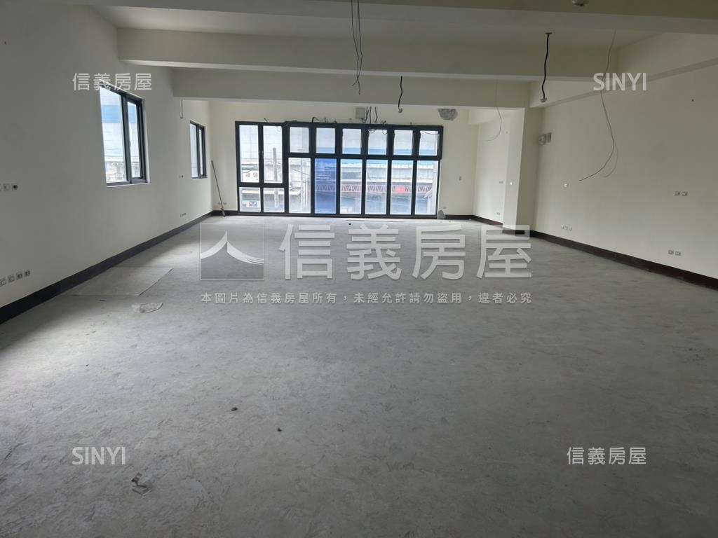 正板南路電梯透天店房屋室內格局與周邊環境