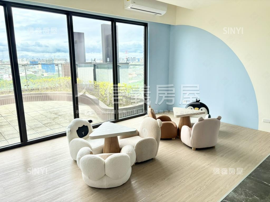 近未來捷運成家兩房車位房屋室內格局與周邊環境