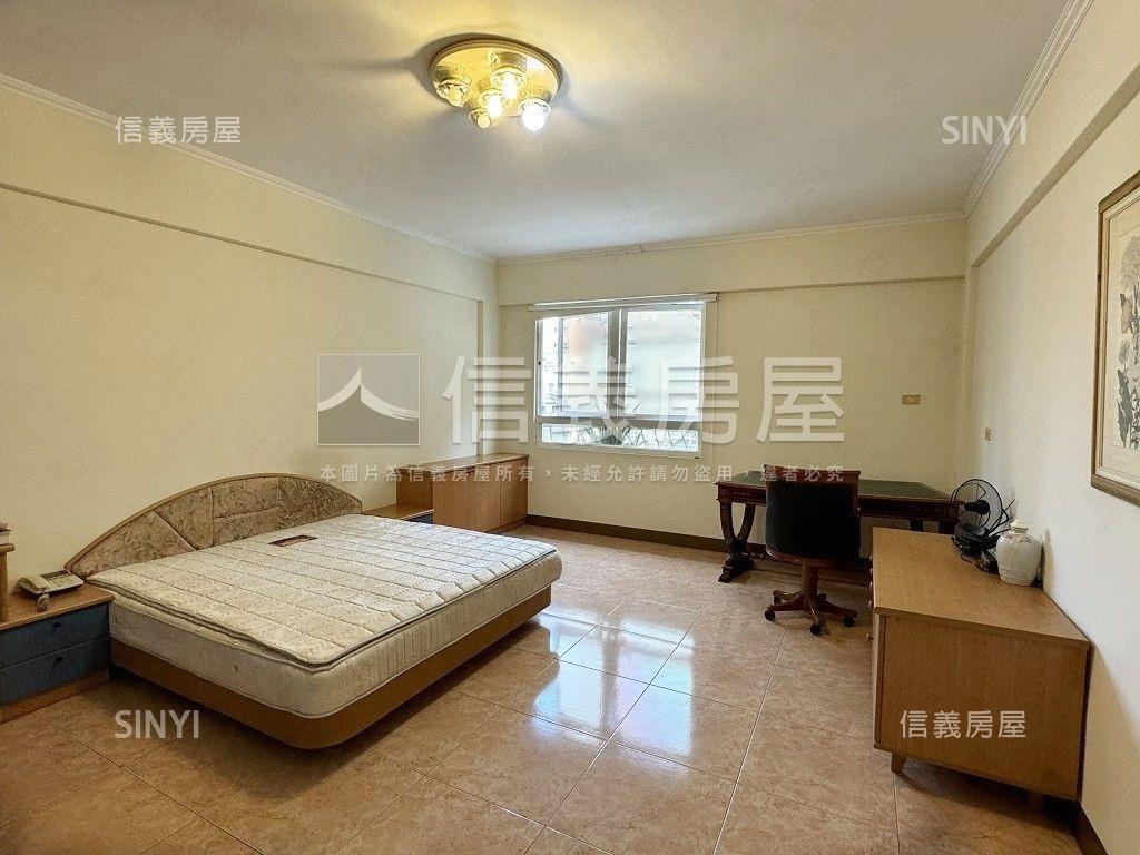 近華夏．崇德捷運正路透店房屋室內格局與周邊環境