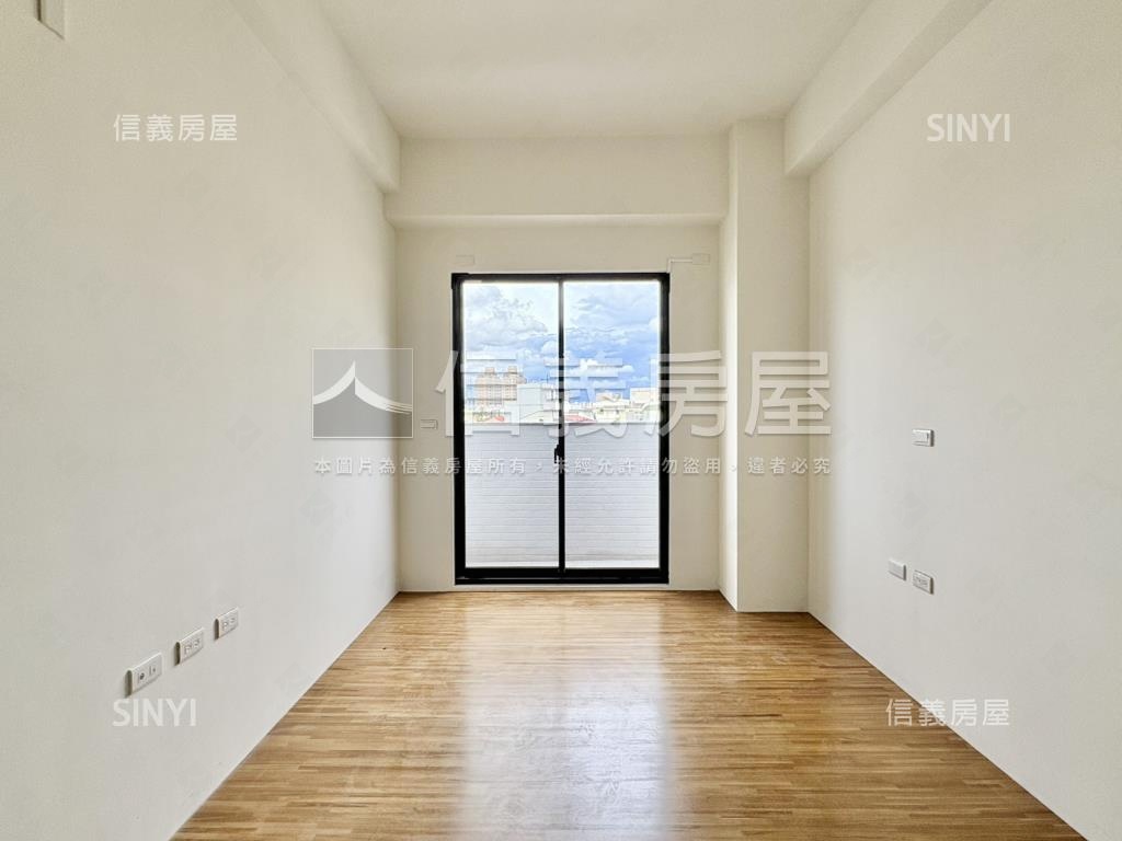 日東昇｜東區仁和面寬店霸房屋室內格局與周邊環境