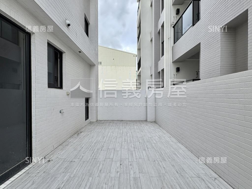 日東昇｜東區仁和面寬店霸房屋室內格局與周邊環境