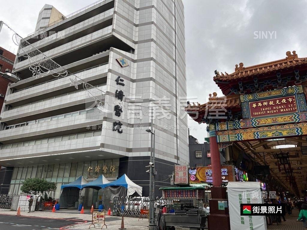 近龍山寺捷運站大空間一樓房屋室內格局與周邊環境