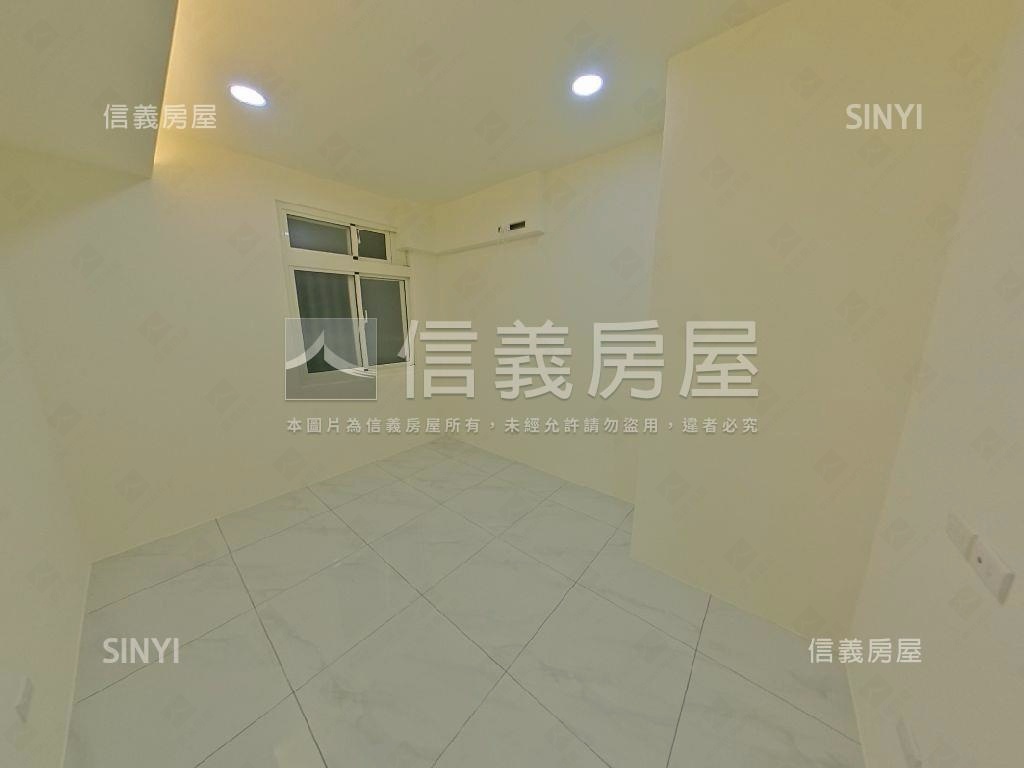 溪崑二街精緻美３房房屋室內格局與周邊環境