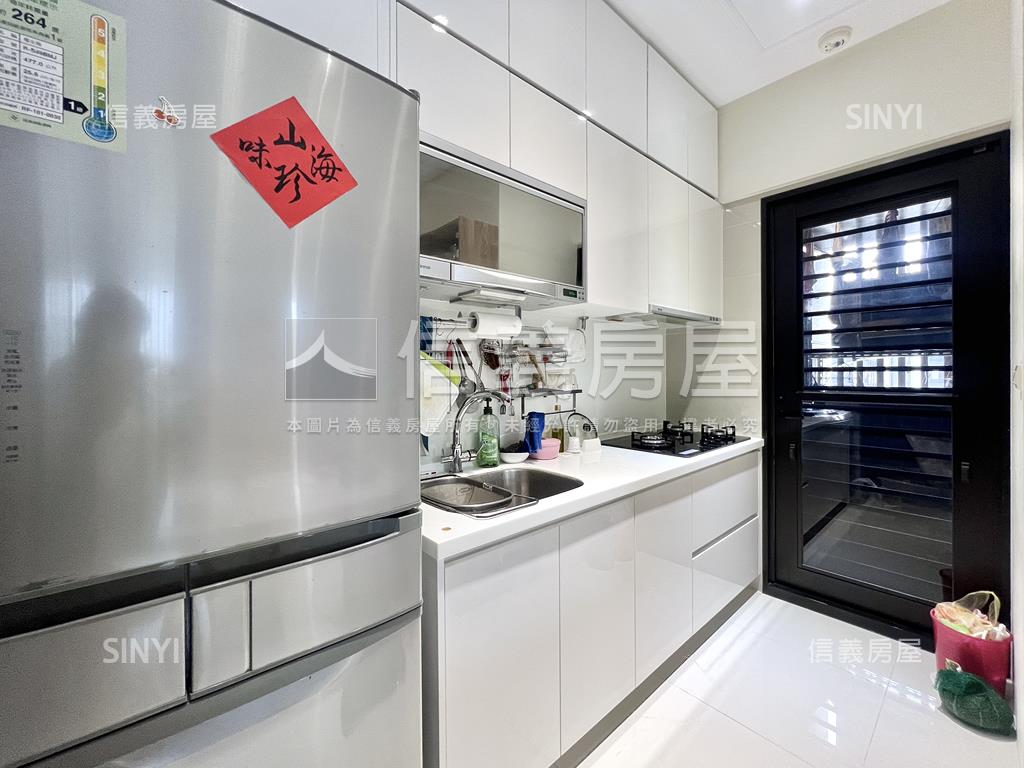 雙捷一品高樓美妝兩房車位房屋室內格局與周邊環境