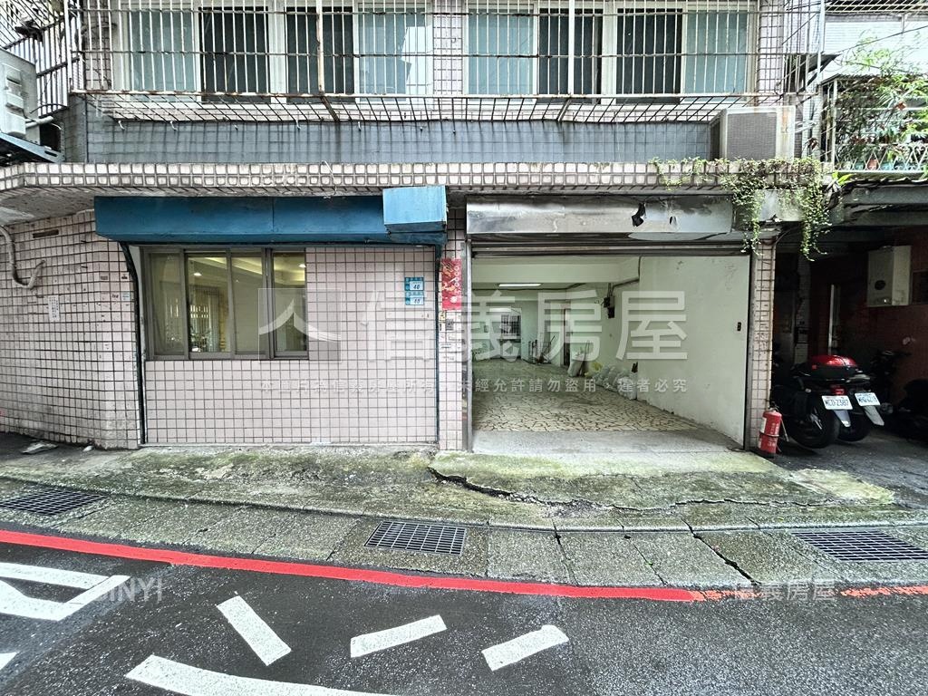 景安捷運站～邊間面寬店辦房屋室內格局與周邊環境