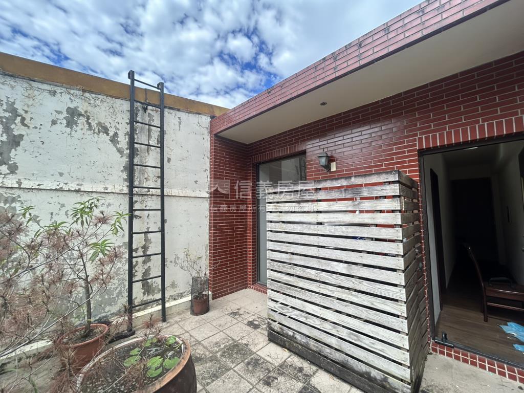 二鬮˙庭前靜巷美墅房屋室內格局與周邊環境