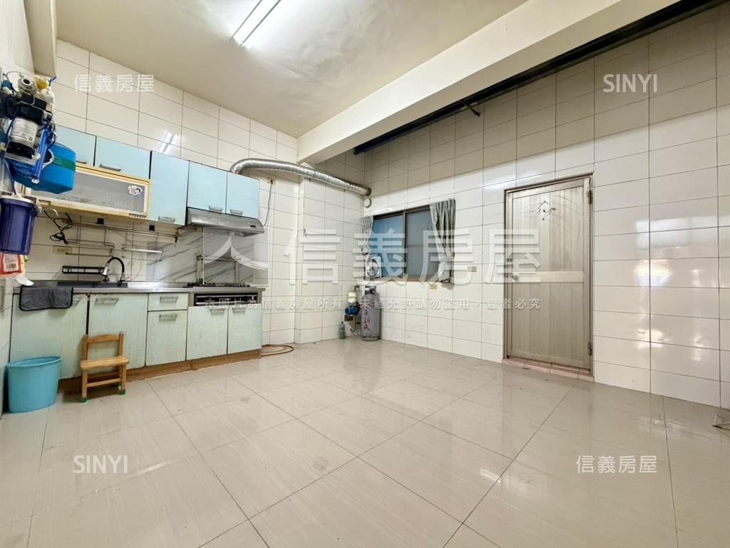 安定近南科優質透天房屋室內格局與周邊環境