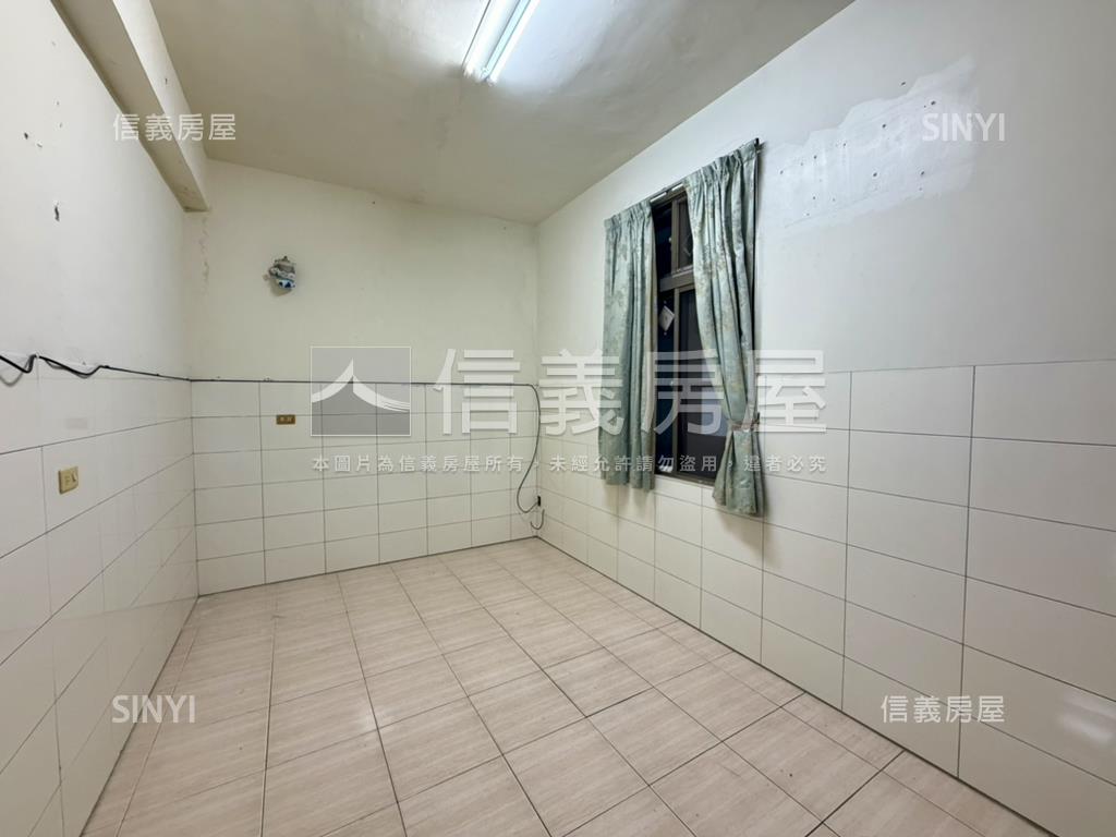 安定近南科優質透天房屋室內格局與周邊環境