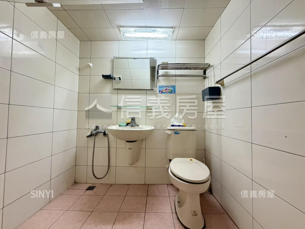 安定近南科優質透天房屋室內格局與周邊環境