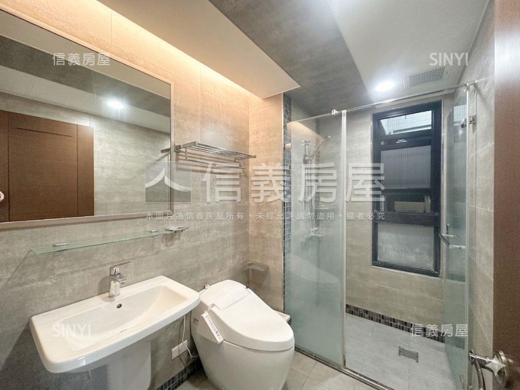 巨蛋核心次高朝北三房車位房屋室內格局與周邊環境