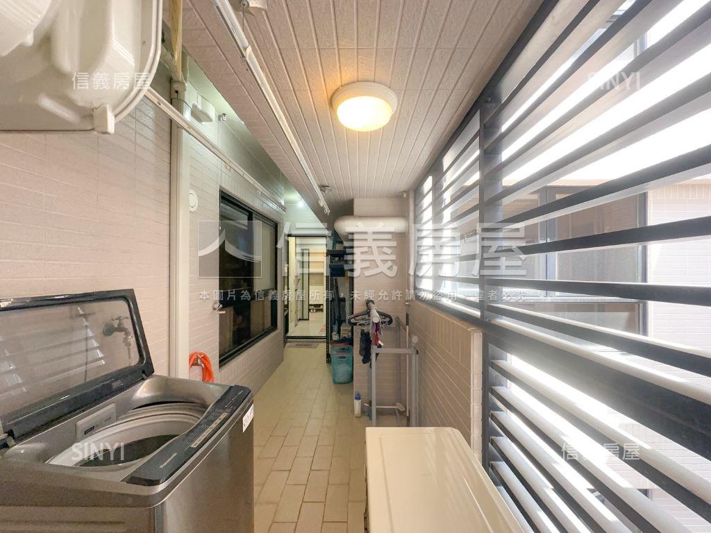 巨蛋核心次高朝北三房車位房屋室內格局與周邊環境