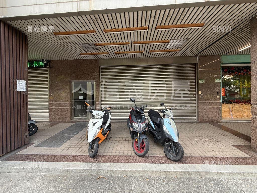 三民路公園旁一二樓店面房屋室內格局與周邊環境