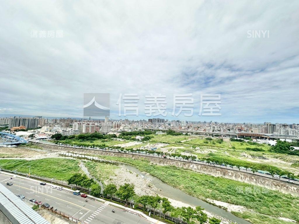 植幸福帝王戶三房車位房屋室內格局與周邊環境