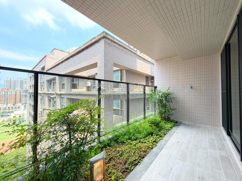 Ｐａｒｋ１６景觀兩房平車房屋室內格局與周邊環境