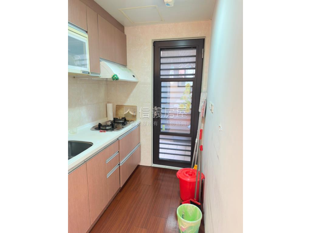 碧潭有約鋼骨美景大２房房屋室內格局與周邊環境