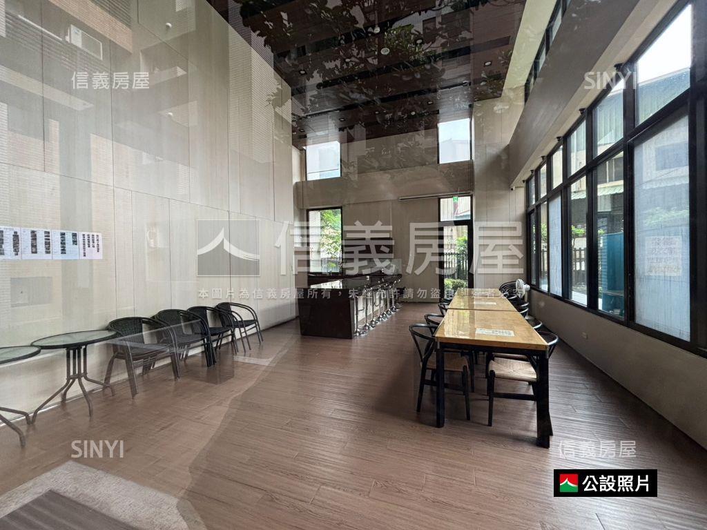 高工商圈黃金收租店面Ａ房屋室內格局與周邊環境