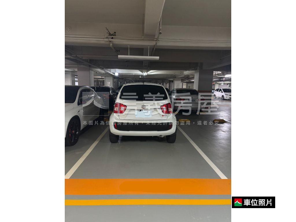 高工商圈黃金收租店面Ａ房屋室內格局與周邊環境