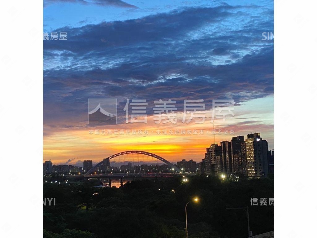 首都超美河岸大三房美景房屋室內格局與周邊環境