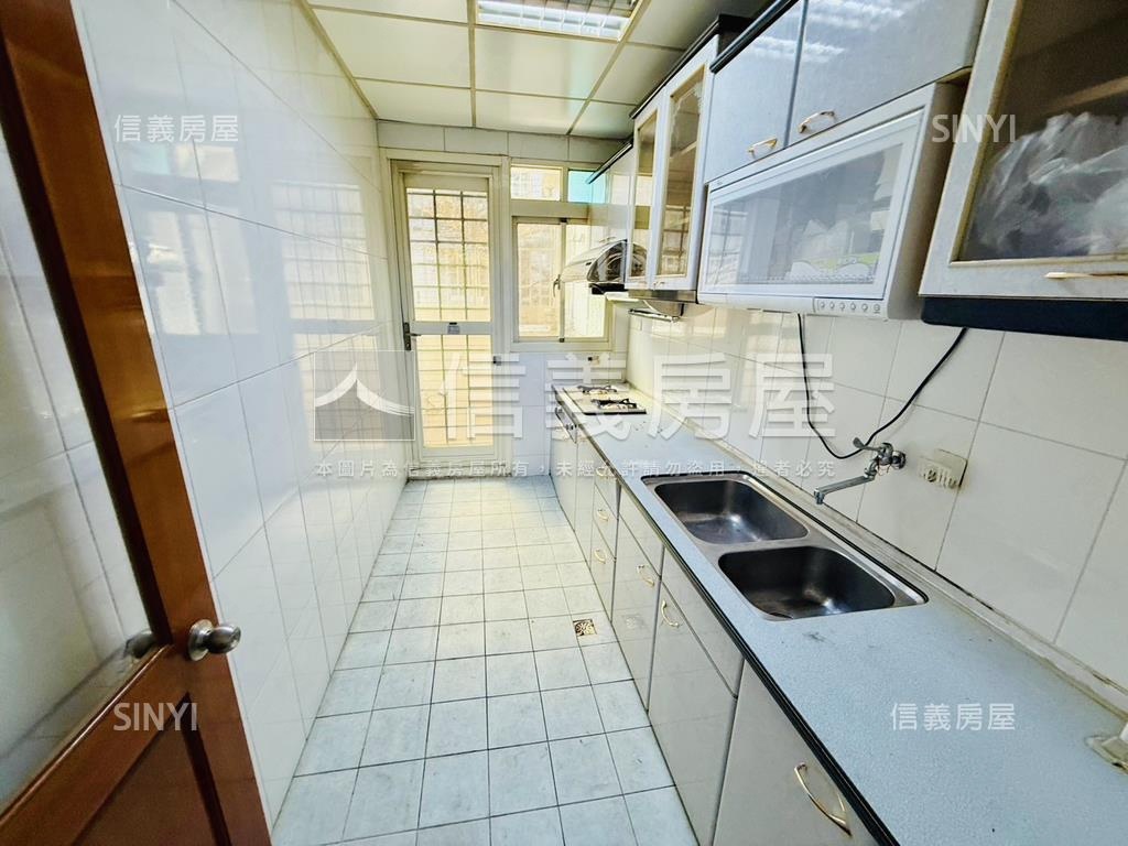 文心國小旁近捷運瀋陽３房房屋室內格局與周邊環境