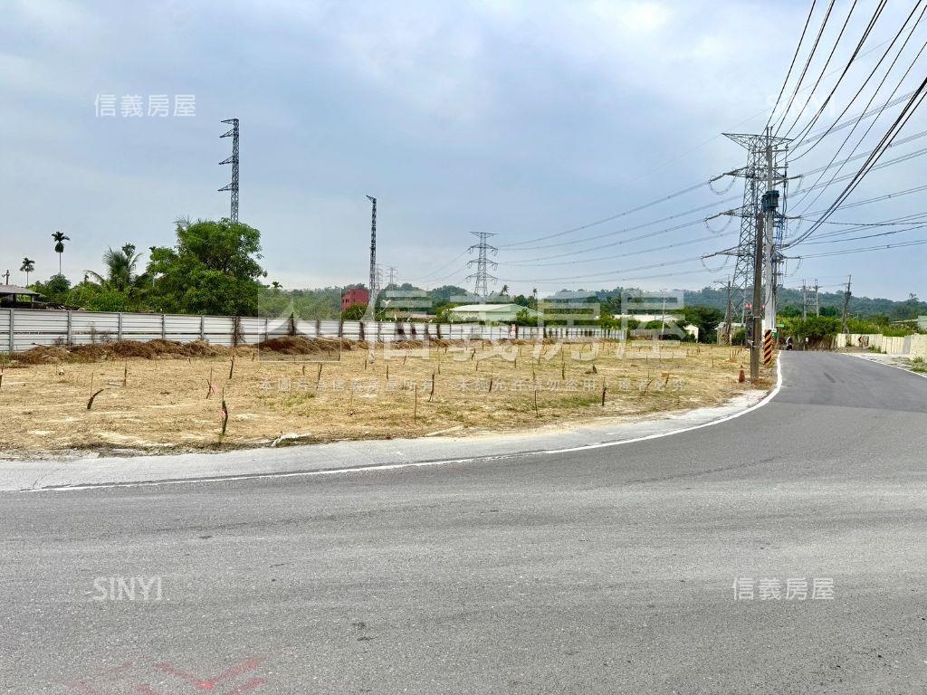 仁武方正農地有水電房屋室內格局與周邊環境