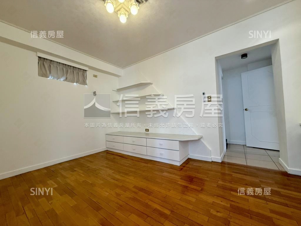 芙蓉稀有名邸大戶房屋室內格局與周邊環境