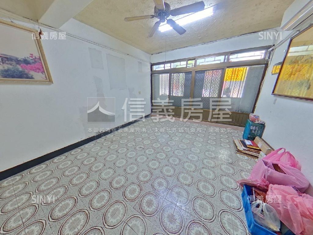 大里一期臨路透天房屋室內格局與周邊環境