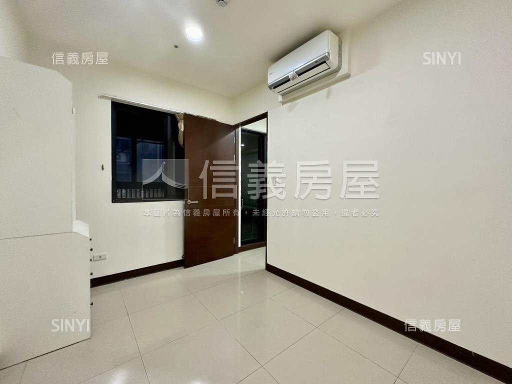 專任．海都ＩＩ兩房雙衛浴房屋室內格局與周邊環境