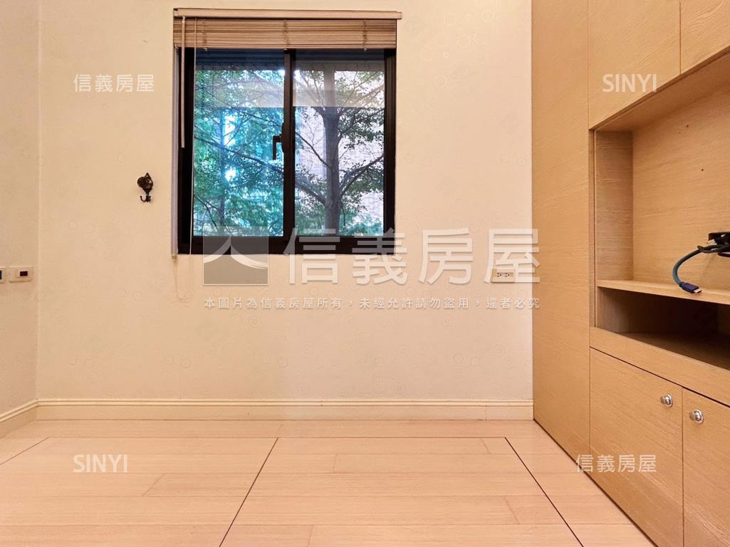 圓山凡登近捷運兩房加車位房屋室內格局與周邊環境