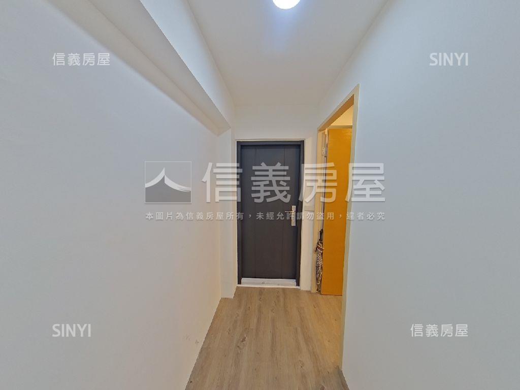 總站雙層透天美屋房屋室內格局與周邊環境