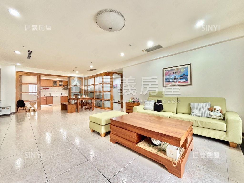 台灣國寶典藏聚作４房平車房屋室內格局與周邊環境