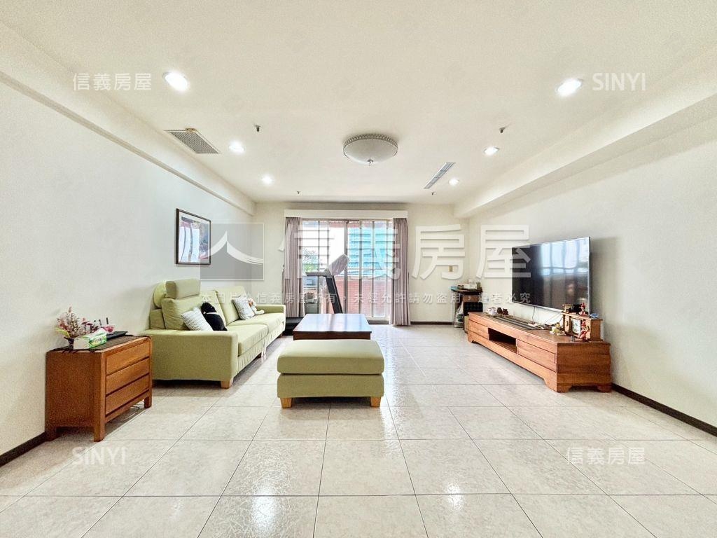 台灣國寶典藏聚作４房平車房屋室內格局與周邊環境