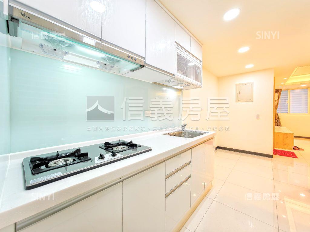 國光街裝潢美２樓房屋室內格局與周邊環境