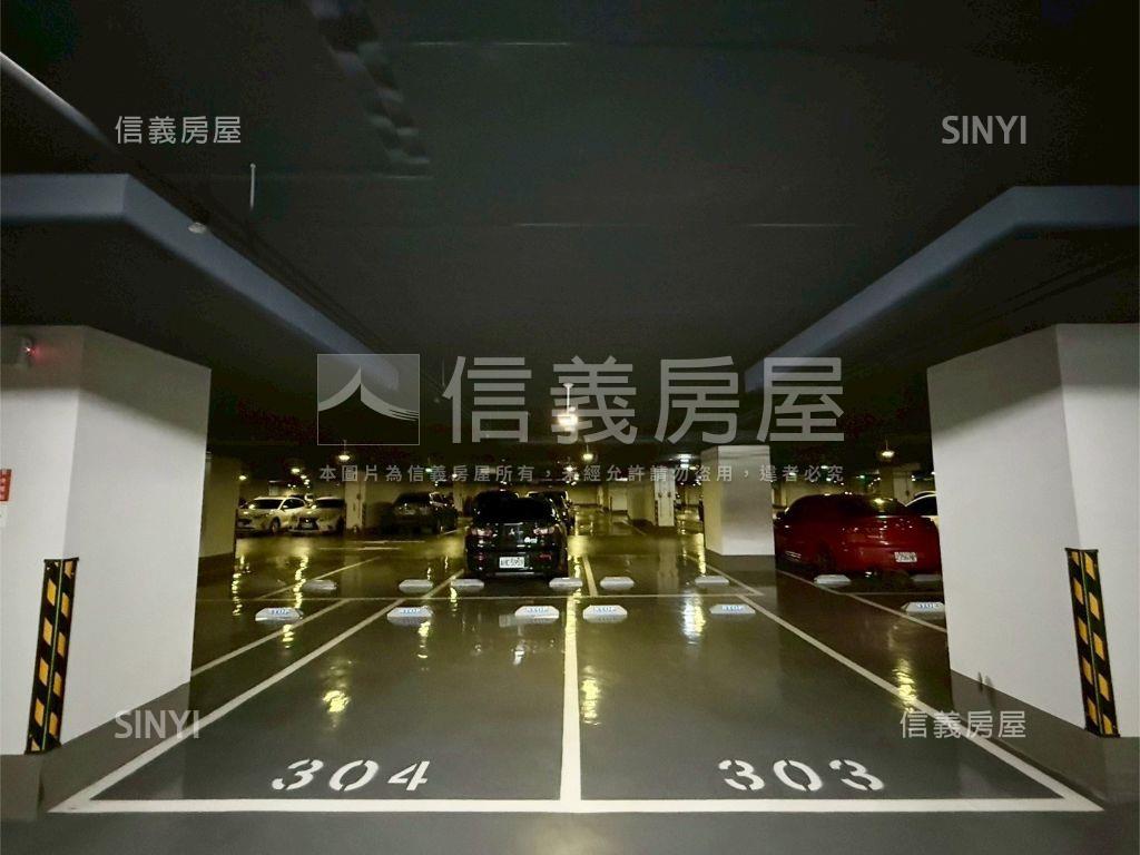 上東城Ｄ棟質感兩房平車房屋室內格局與周邊環境