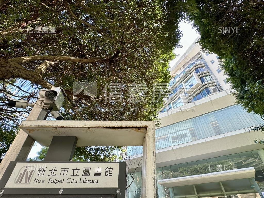 亞東捷運校園景觀三房車位房屋室內格局與周邊環境