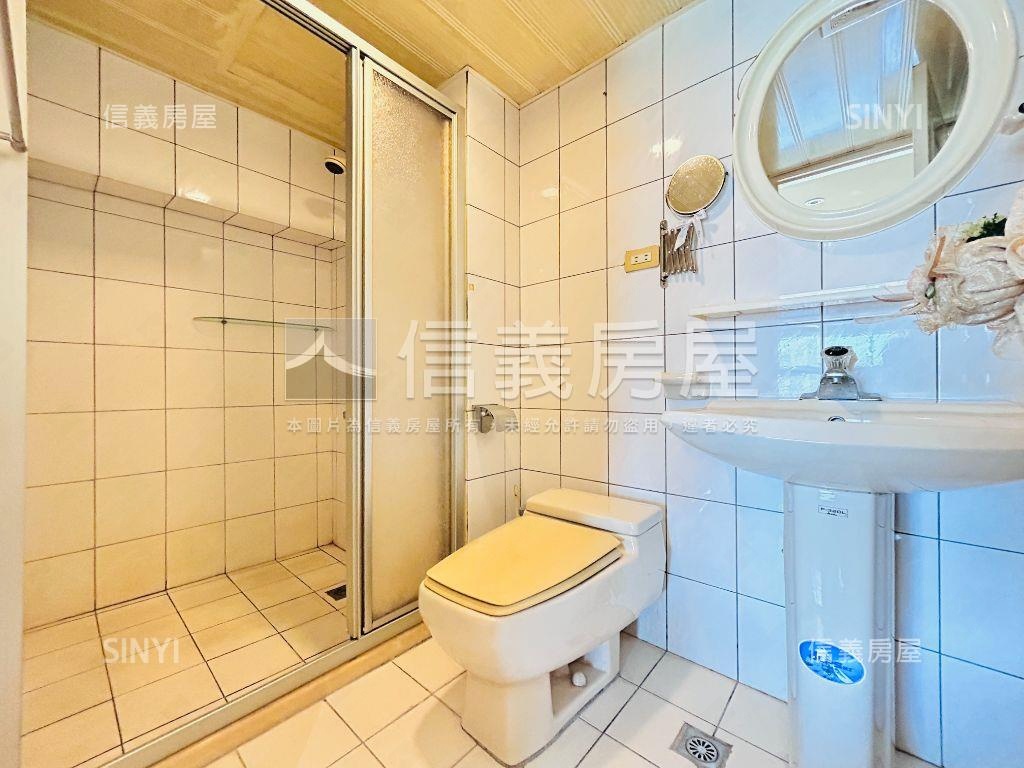 藝文中高樓河岸景觀宅房屋室內格局與周邊環境