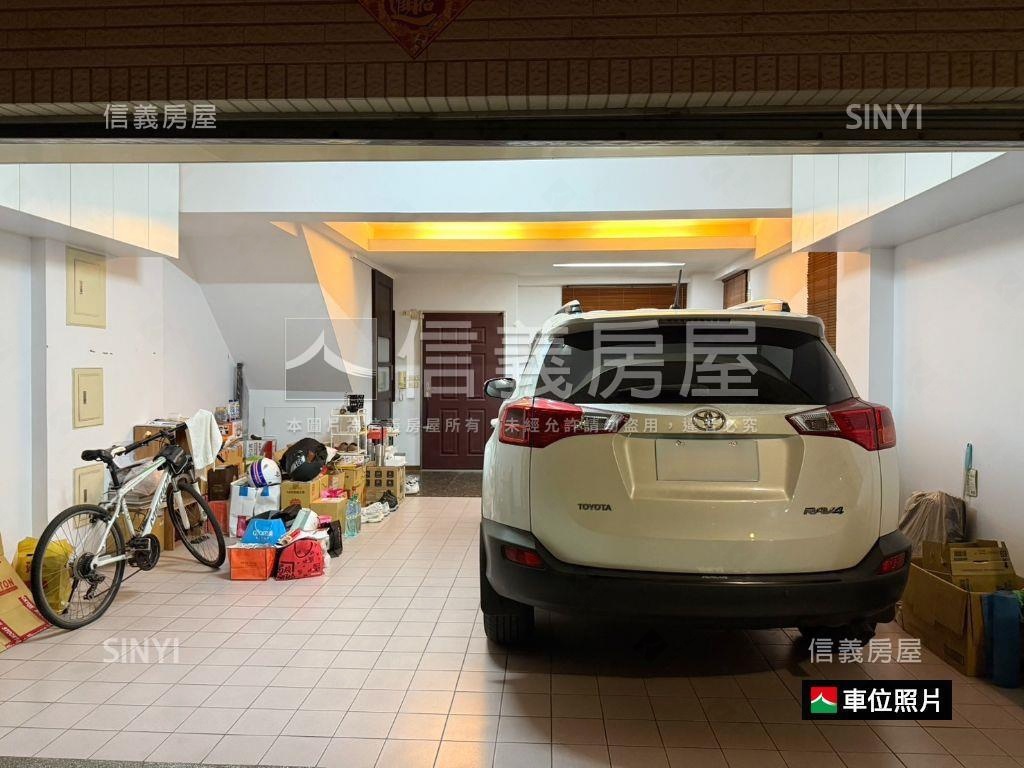 富凰英國★邊間併排雙車墅房屋室內格局與周邊環境