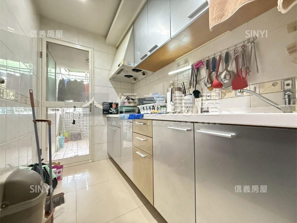龍濱路頂加～收租好選擇房屋室內格局與周邊環境