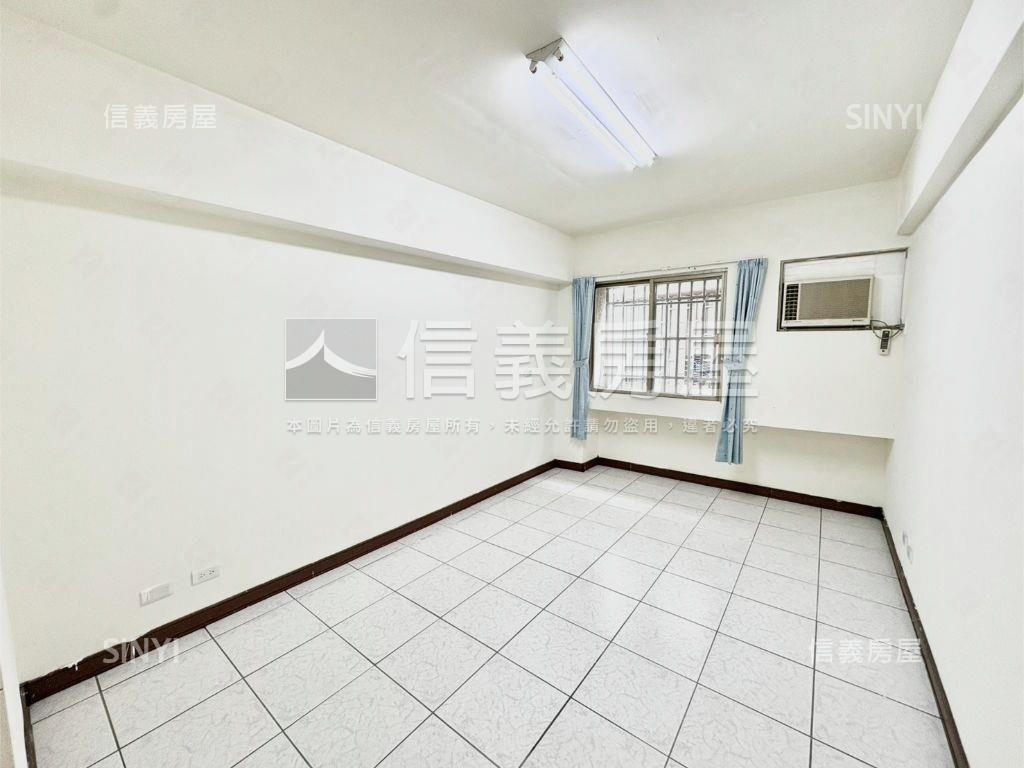 近文華高中捷運！陽台套房房屋室內格局與周邊環境