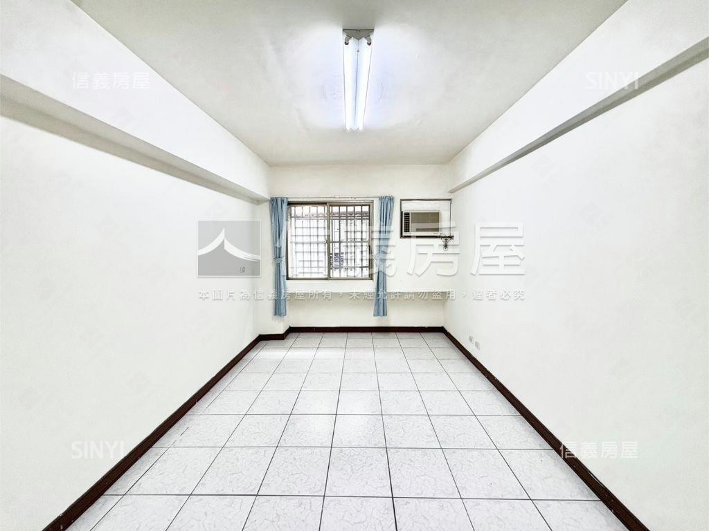 近文華高中捷運！陽台套房房屋室內格局與周邊環境