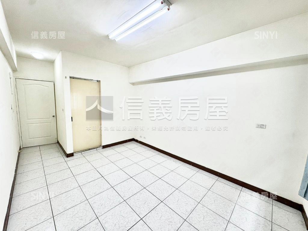 近文華高中捷運！陽台套房房屋室內格局與周邊環境