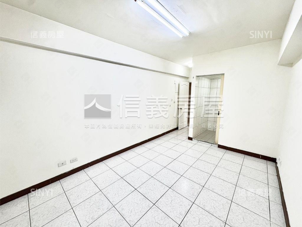 近文華高中捷運！陽台套房房屋室內格局與周邊環境