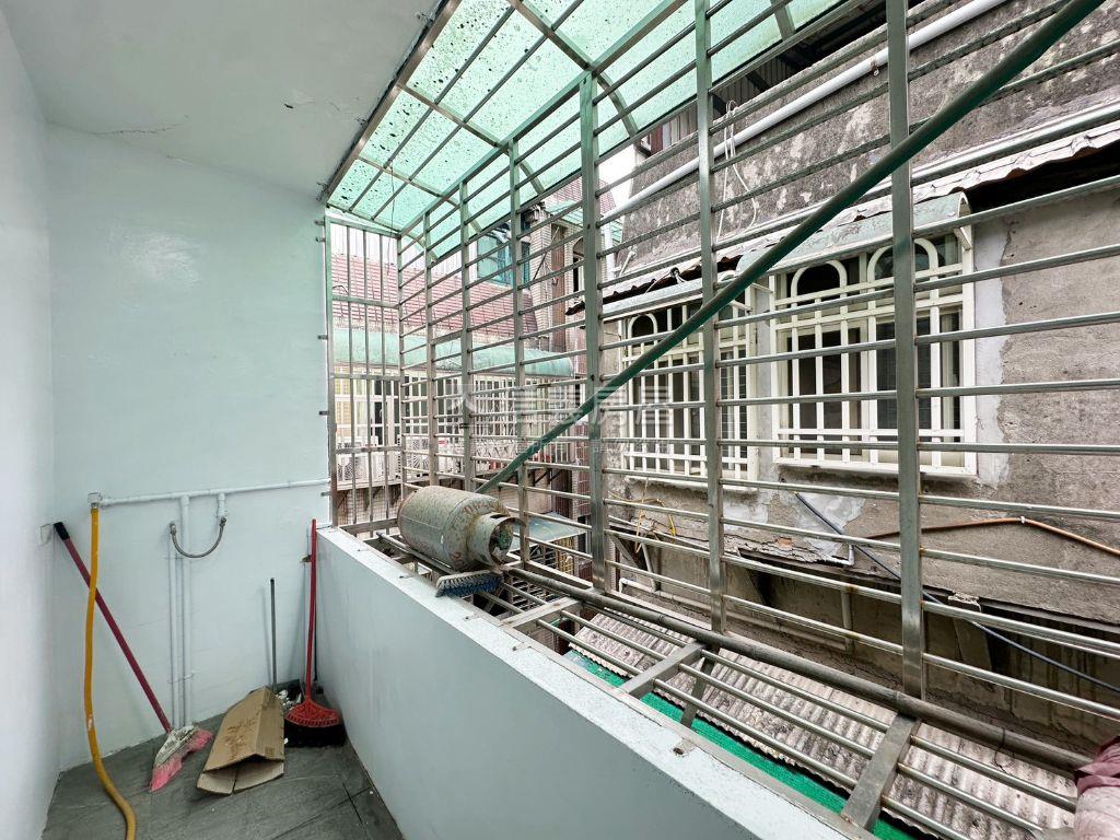 首購金門街頂樓優質大空間房屋室內格局與周邊環境