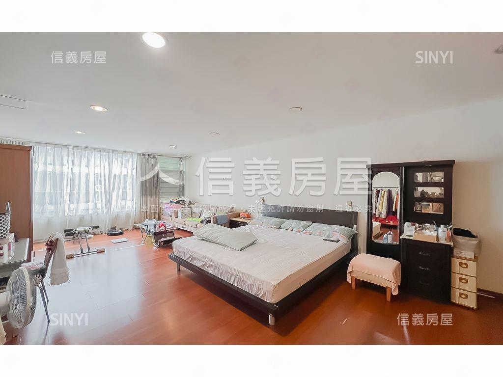 正西屯路透店有加蓋電梯房屋室內格局與周邊環境