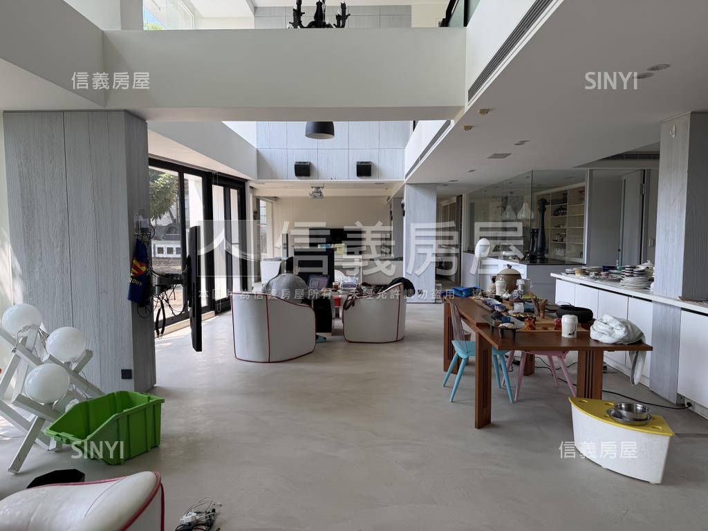 陽明山景觀祕密花園別墅房屋室內格局與周邊環境