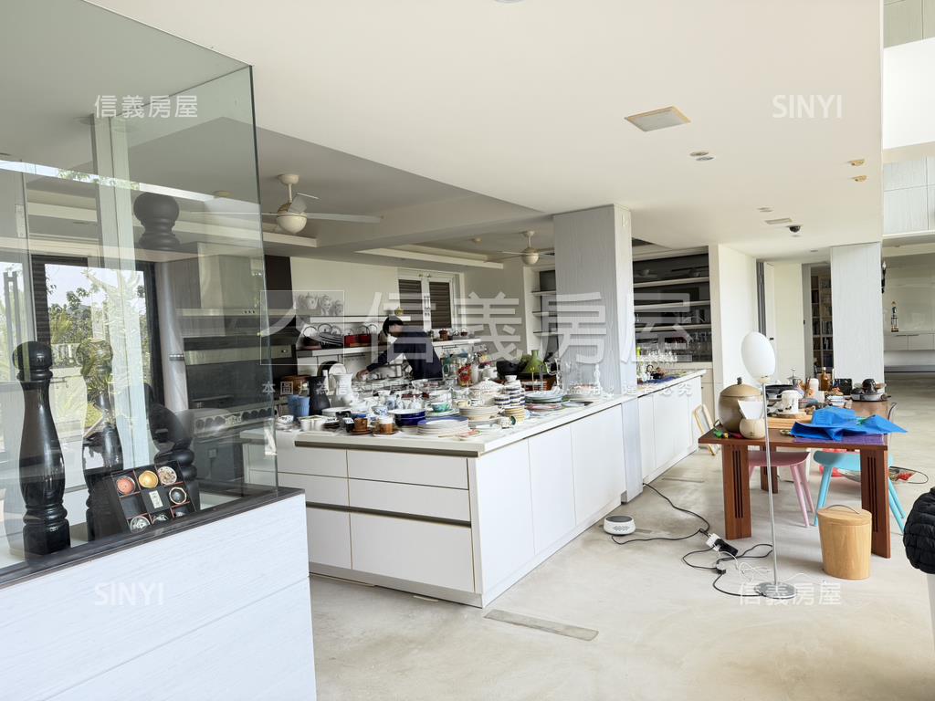 陽明山景觀祕密花園別墅房屋室內格局與周邊環境