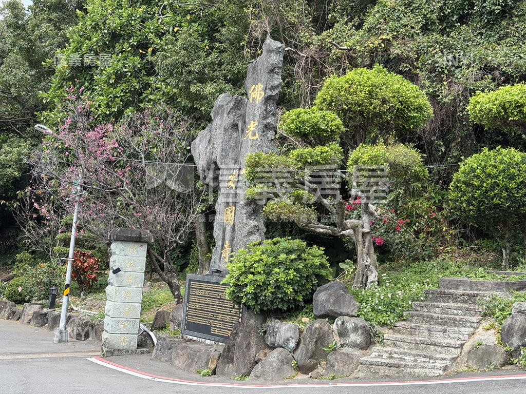 陽明山景觀祕密花園別墅房屋室內格局與周邊環境