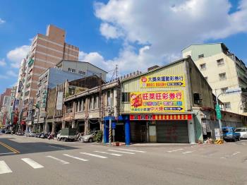 危老讚大筆建持土持之２