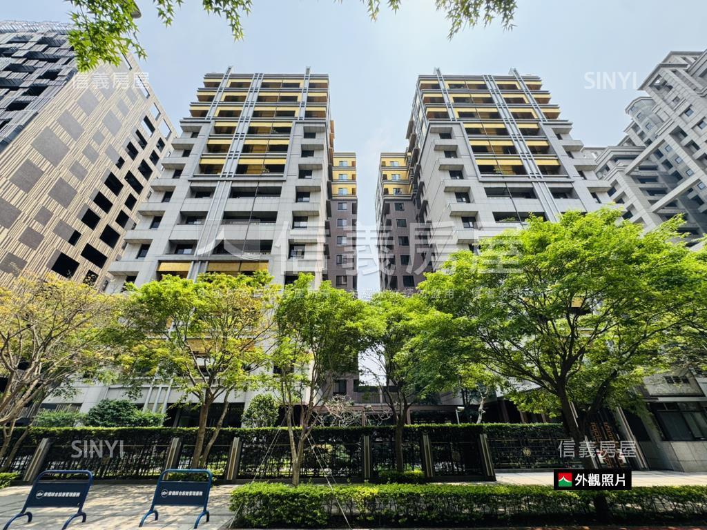 四季妍大陽台看１０１房屋室內格局與周邊環境