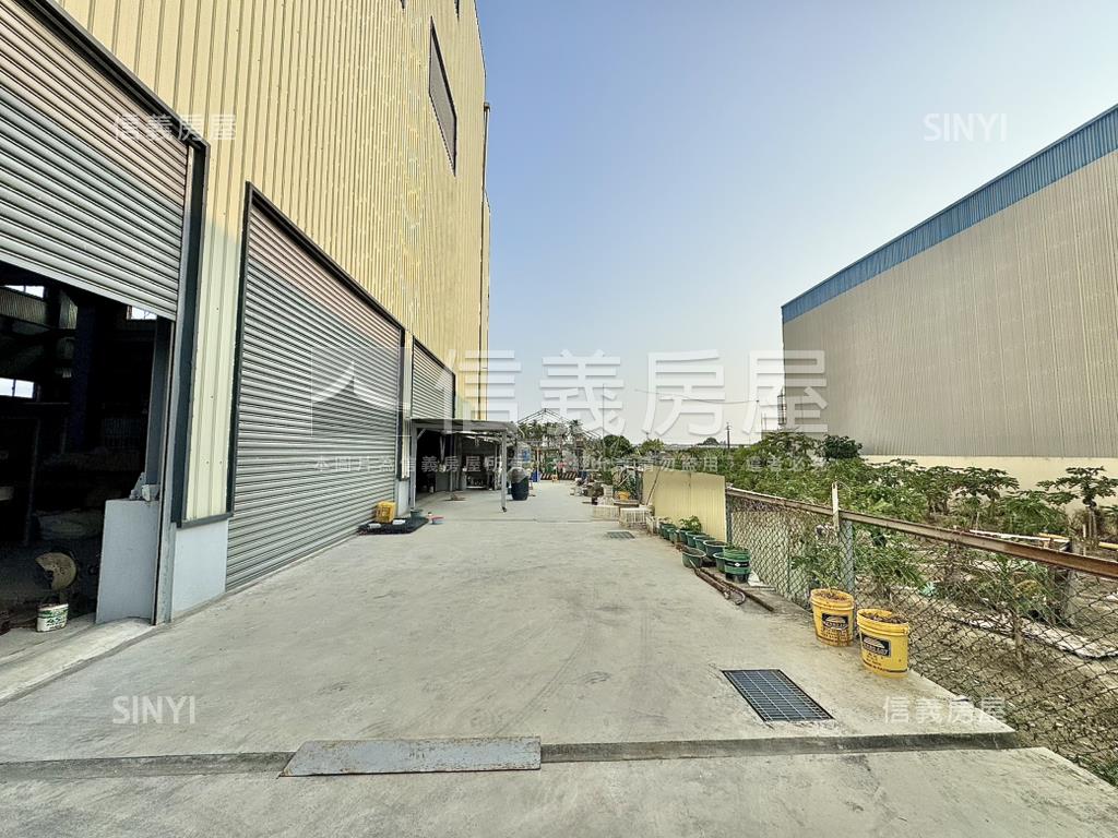 近國道１號稀有正路廠房房屋室內格局與周邊環境